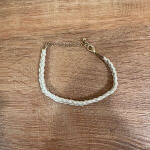 Elegant Braided Bracelet in Cream and Gold toned​​